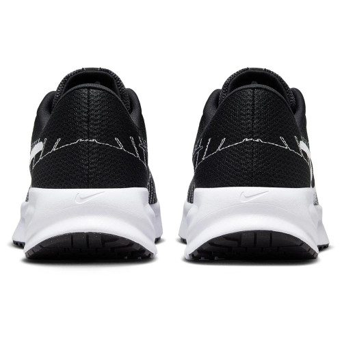 Nike Run Defy